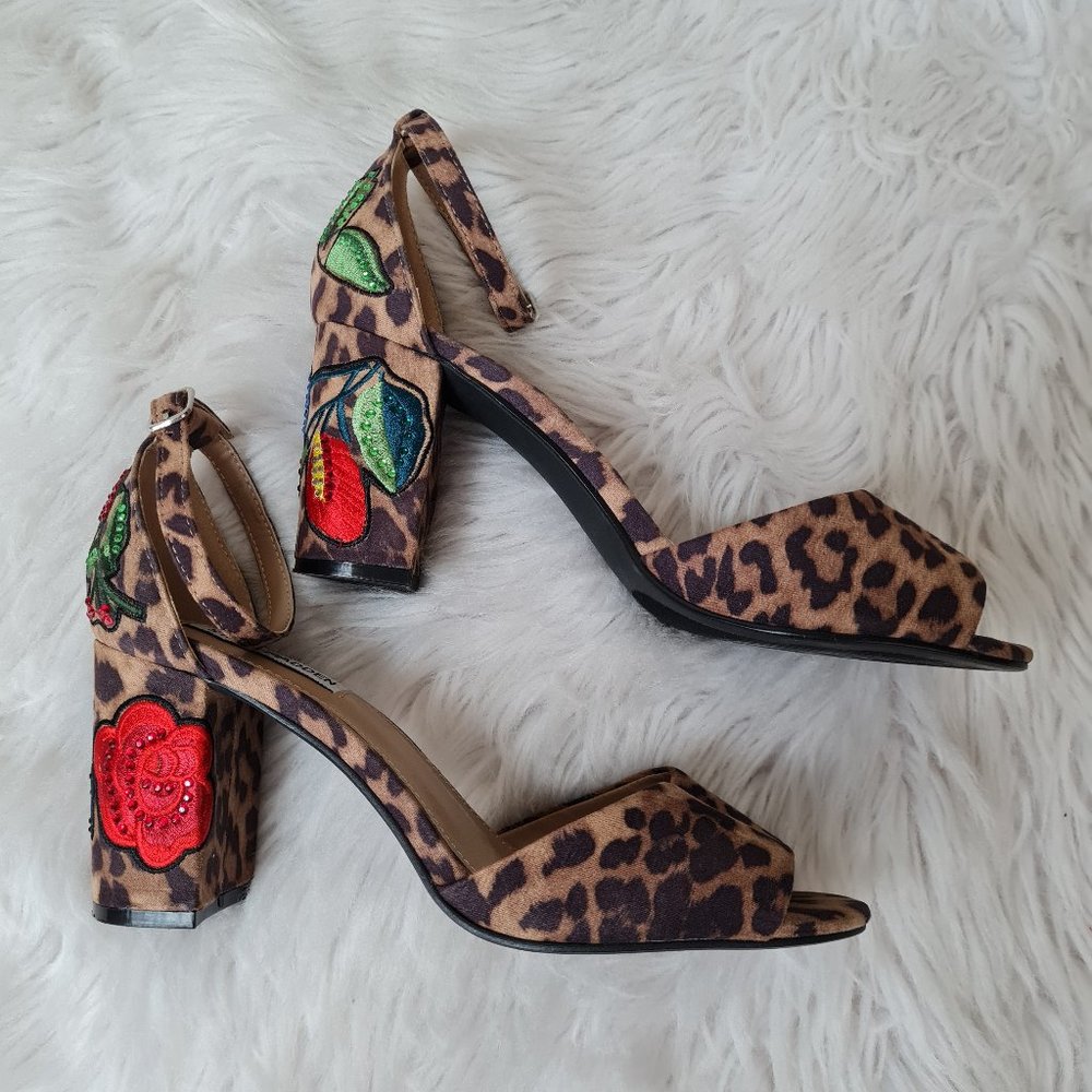 Steve Madden Merlys Leopard Cherry Embroider Heels